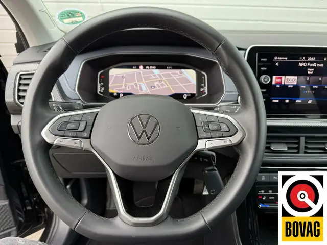 Volkswagen T-Cross 1.0 TSI R-Line Business 2024 Benzine 24