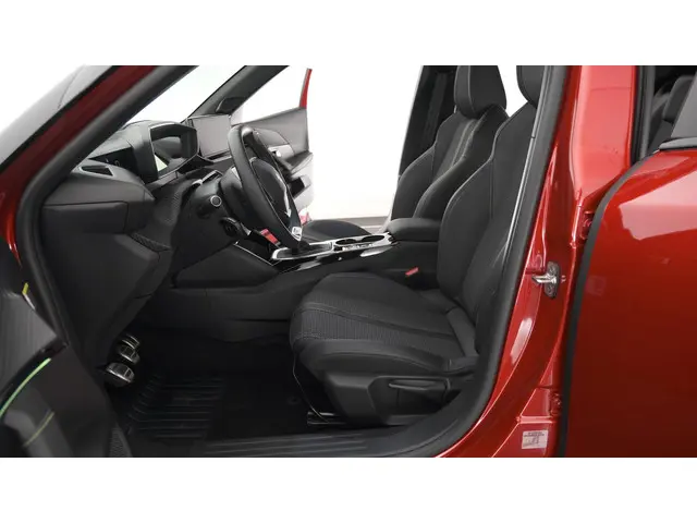 Peugeot 2008 PureTech 130 GT 2022 Benzine 21
