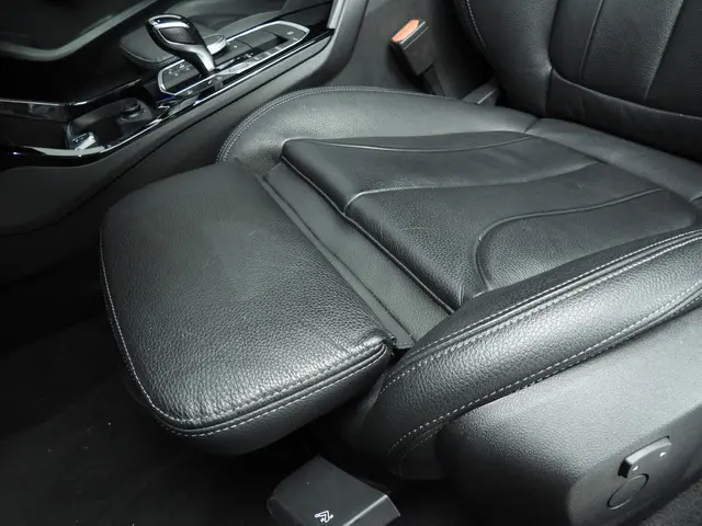 BMW 1 Serie 5-deurs 118i 2021 Benzine 26