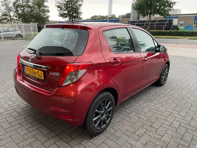 Toyota Yaris 1.3 VVT-i Dynamic|automaat| 2013 Benzine 7