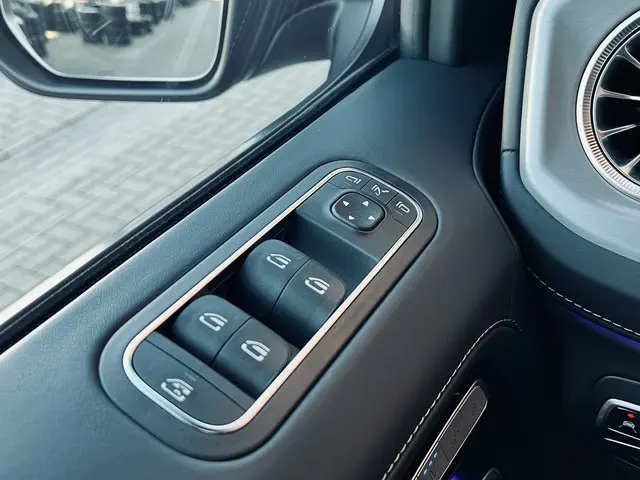 Mercedes-Benz G-Klasse 63 Premium Plus 2019 Benzine 30