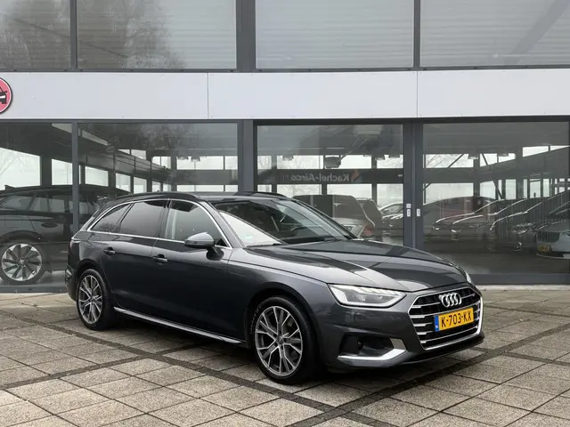 Audi A4 Avant 35 TFSI Aut. Business Sport 2021 Benzine 2