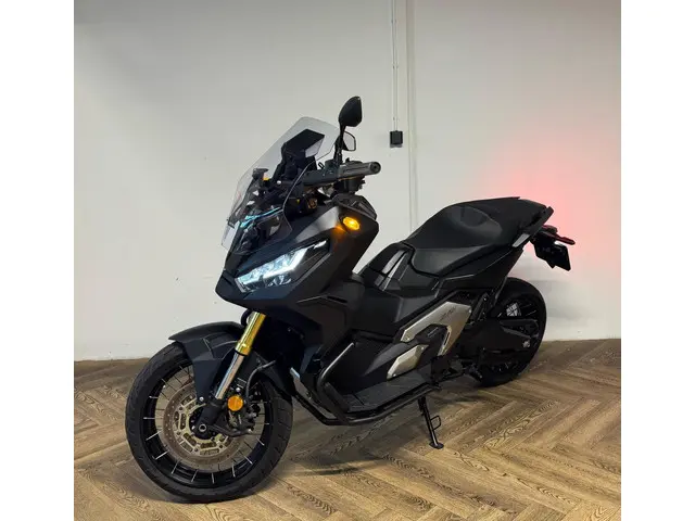 Honda NC 750 Scooter X-ADV KEYLESS LED 2022 Benzine 4