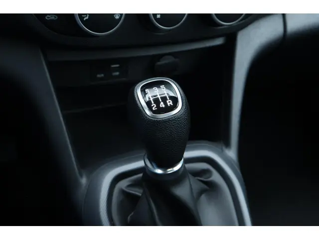 Hyundai i10 1.0i Comfort 2018 Benzine 33