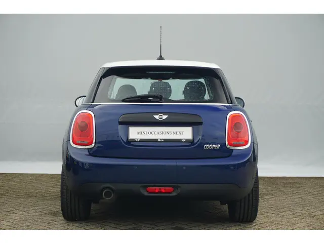 MINI 5-Deurs Cooper 2017 Benzine 6