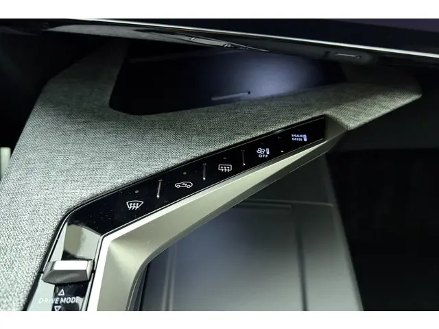 Peugeot e-5008 GT Avantage 73 kWh 2025 Elektrisch 38