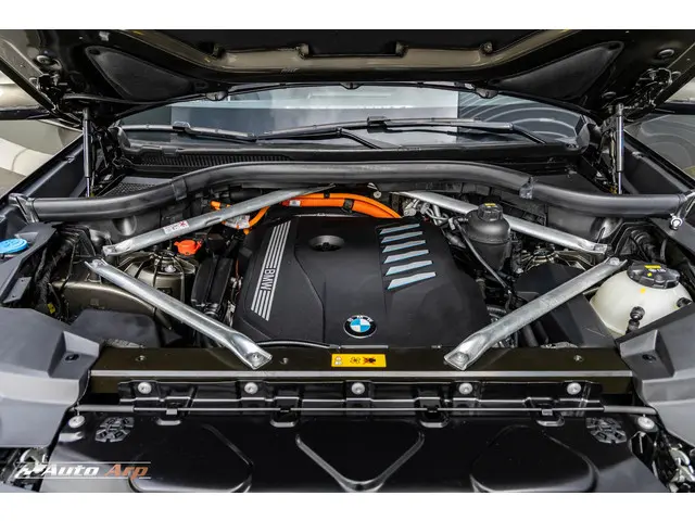 BMW X5 xDrive45e M-sport Manhattan 2021 Hybride Benzine 32
