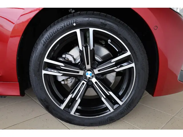 BMW 3 Serie Touring 330e 2025 Hybride Benzine 6