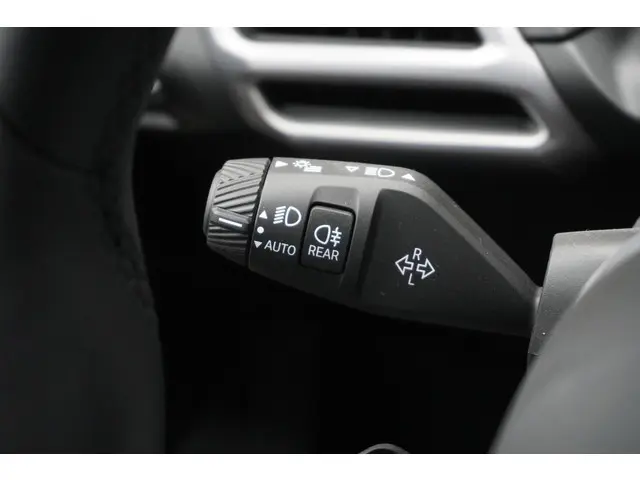 BMW 1 Serie 5-deurs 120 2025 Benzine 33