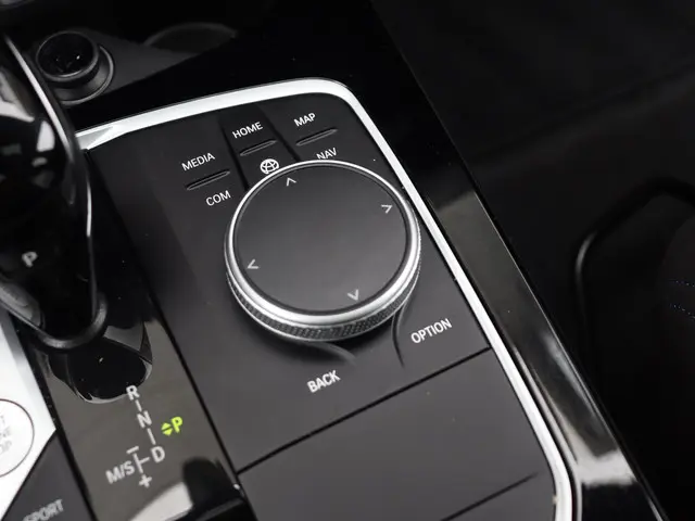 BMW 1 Serie 5-deurs 118i 2024 Benzine 22