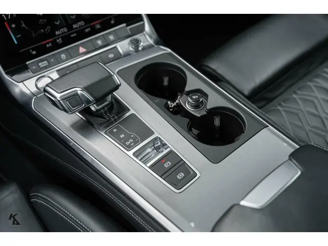 Audi A6 Avant 45 TFSI | 2019 Quattro | S-line 2019 Benzine 44