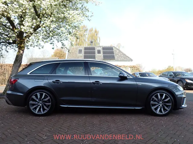 Audi A4 Avant 35TFSI S-LINE 2020 Hybride Benzine 6