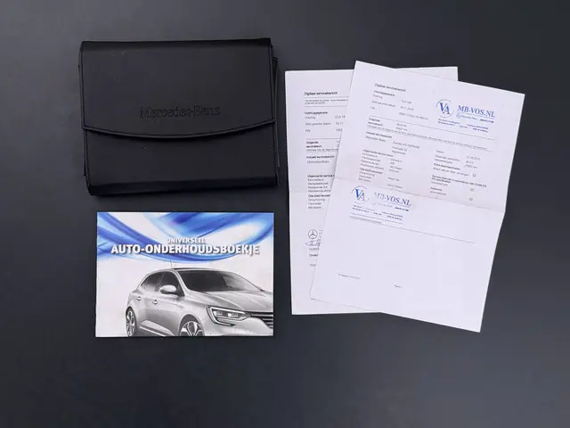 Mercedes-Benz CLA 180 AMG line 2016 Benzine 34