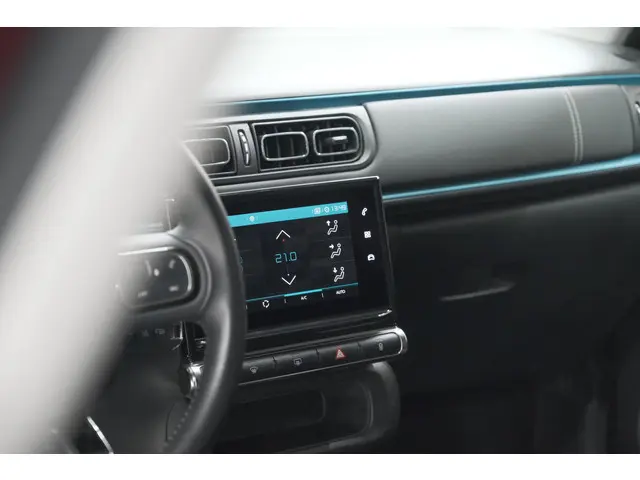 Citroën C3 PureTech 82 Shine 2020 Benzine 50