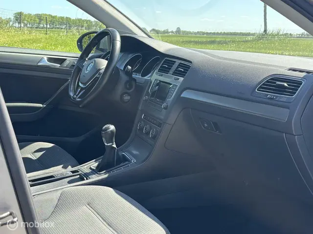 Volkswagen Golf 1.2 TSI • Historie bekend • 2012 Benzine 8