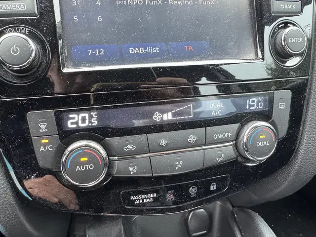 Nissan QASHQAI 1.2 N-Connecta 2017 Benzine 17