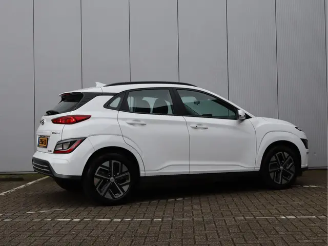 Hyundai Kona EV 39 kWh 2023 Elektrisch 6