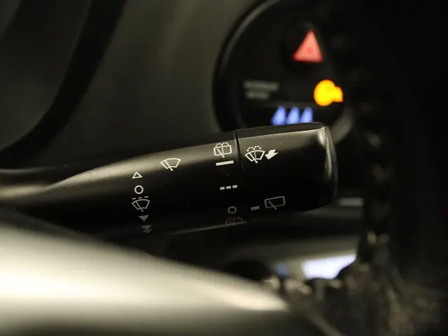 Toyota Yaris 1.5 Hybrid Aspiration 2015 Hybride Benzine 24