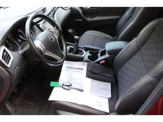 Nissan QASHQAI 1.2 Connect Edition 2015 Benzine 30