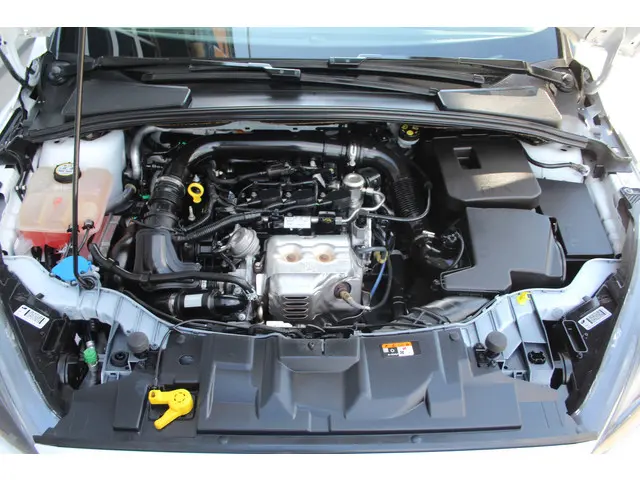 Ford Focus 1.0 ST-Line 126 Pk HB 2017 Benzine 34