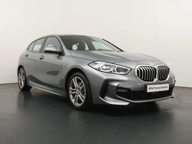 BMW 1 Serie 5-deurs 118i 2023 Benzine 6