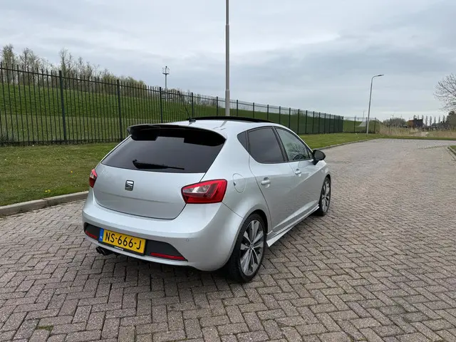 SEAT Ibiza 1.0 EcoTSI FR Connect 2017 Benzine 3