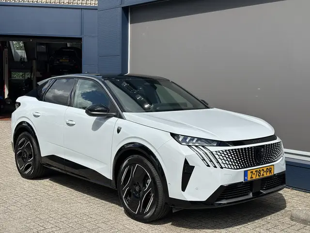 Peugeot e-3008 GT Avantage 210 PK 73 kWh 2024 Elektrisch 7