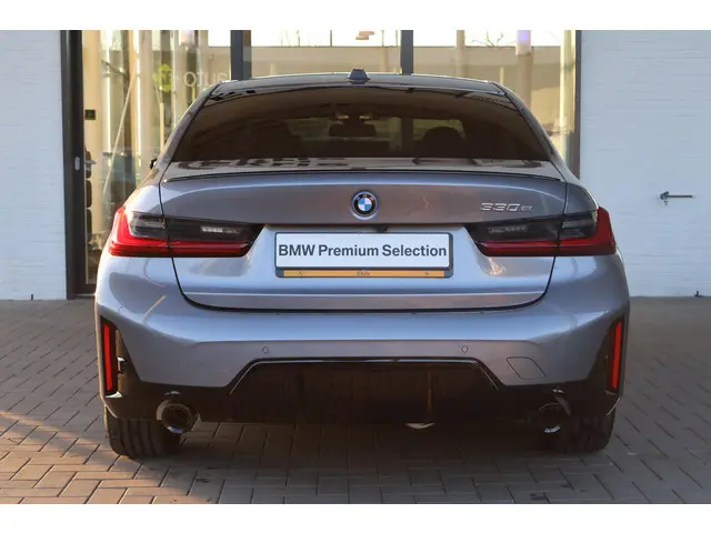 BMW 3 Serie 330e Sedan 2026 Hybride Benzine 4