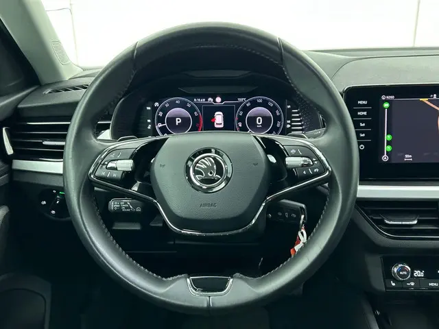 Škoda Kamiq 1.0 TSI 110PK DSG Style 2021 Benzine 35