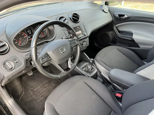 SEAT Ibiza 1.0 EcoTSI Style Connect Carplay 2017 Benzine 3