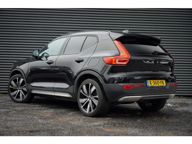 Volvo XC40 Recharge P8 AWD R-Design 2020 Elektrisch 14