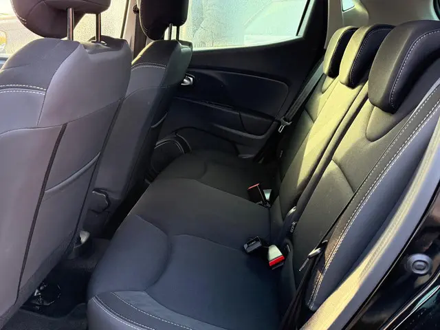 Renault Clio 0.9 TCe Limited 2018 Benzine 8