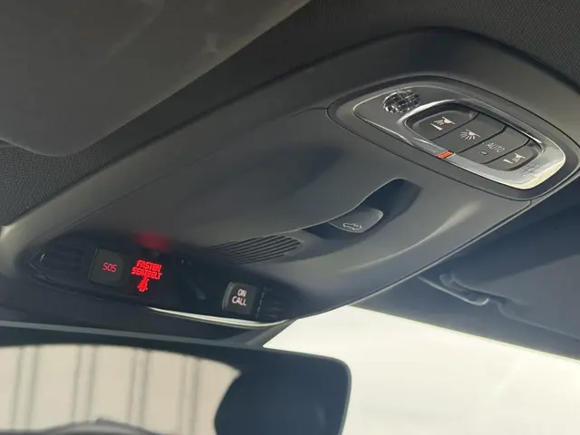 Volvo V40 2.0 T4 Business Sport 2018 Benzine 17