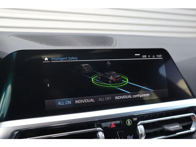 BMW 3 Serie M-Sport 2022 Hybride Benzine 26