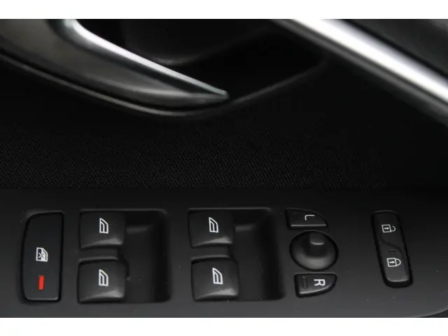 Volvo V40 1.6 T2|Trekhaak|Cruisecontrol|Airco 2014 Benzine 15