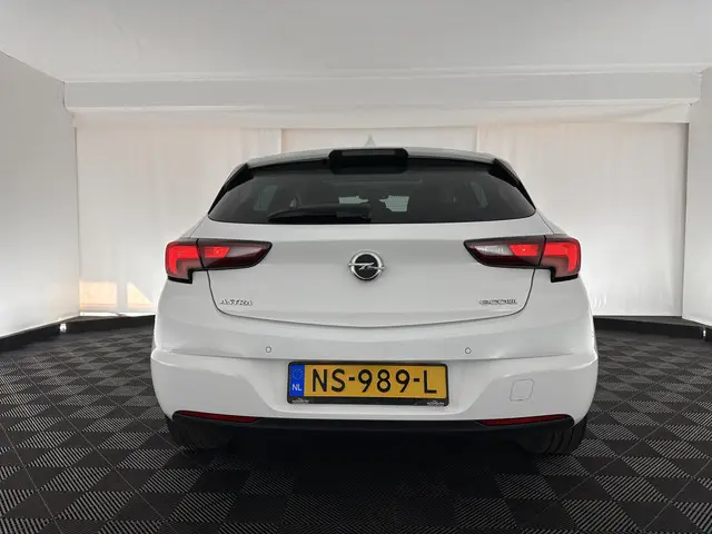 Opel Astra 1.6 CDTI Online Edition 2017 Diesel 5
