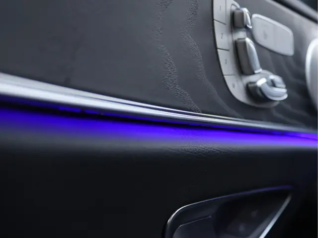 Mercedes-Benz E-Klasse 200 Luxury 2022 Hybride Benzine 83