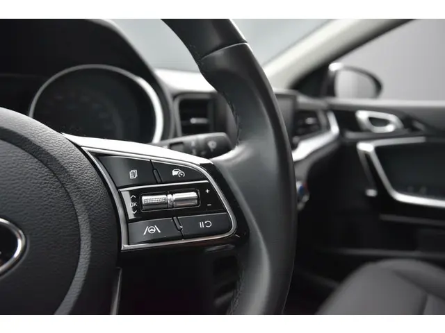 Kia Ceed 1.0 T-GDi DynamicLine 2022 Benzine 15