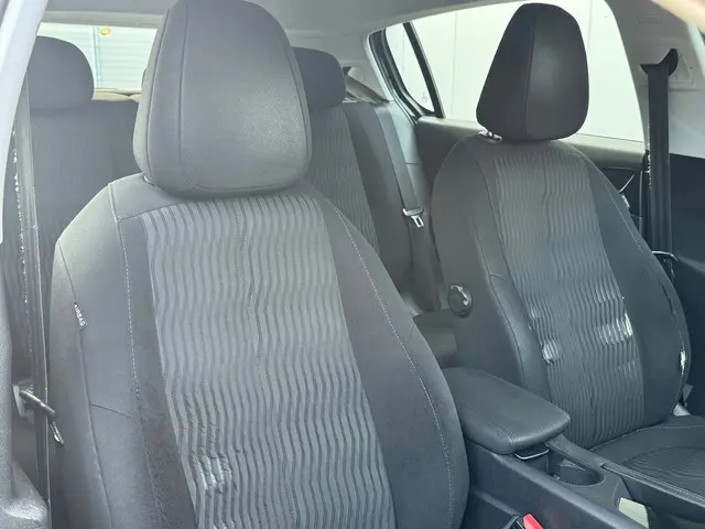 Peugeot 308 1.6 BlueHDi Active 2014 Diesel 11