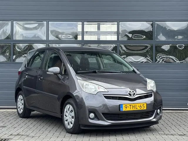 Toyota Verso-S 1.3 VVT-I ASPIRATION 2014 Benzine 14