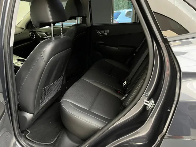 Hyundai Kona EV Premium 64 kWh 2021 Elektrisch 16
