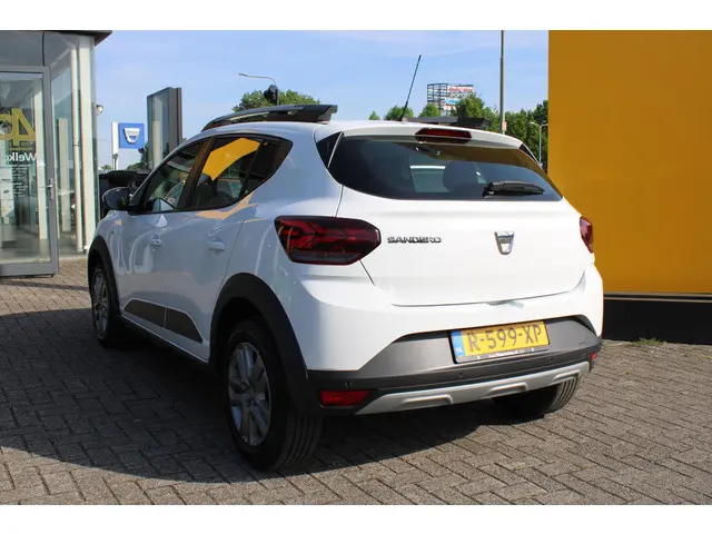 Dacia Sandero Stepway TCe 90 Essential 2022 Benzine 3