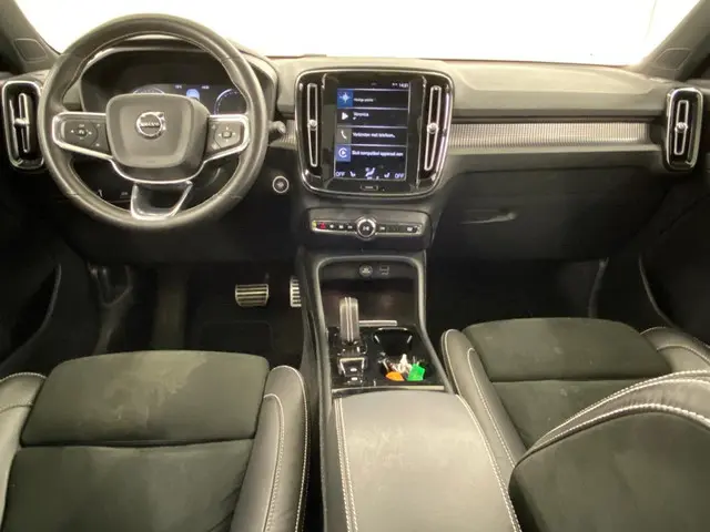 Volvo XC40 1.5 T2 R-Design 2021 Benzine 4