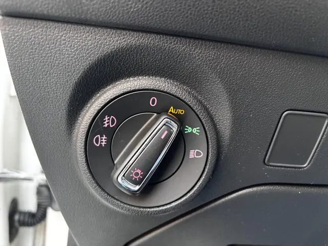 SEAT Leon ST 1.4 EcoTSI FR Connect 2017 Benzine 13