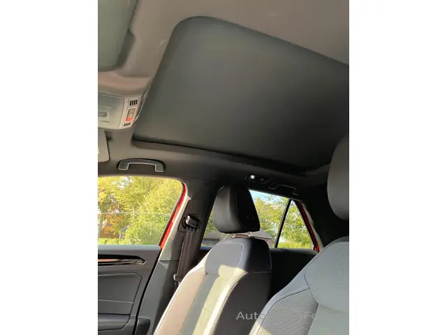 Volkswagen T-Roc 1.5 TSI R-Line Edition 2024 Benzine 19