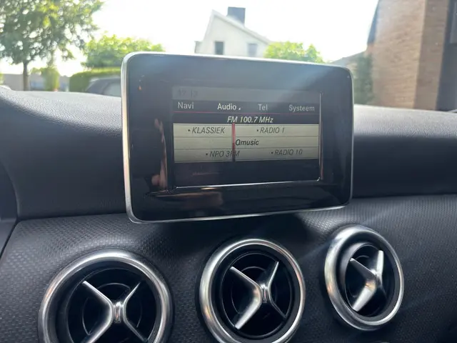 Mercedes-Benz A-Klasse 180 Prestige 2013 Benzine 11