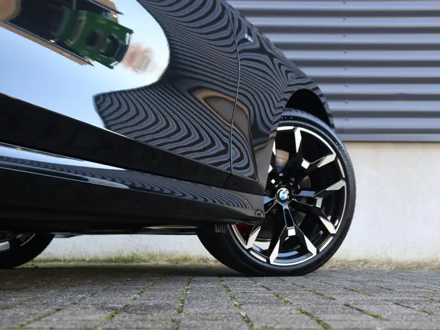 BMW 3 Serie 330e Sedan 2025 Hybride Benzine 7