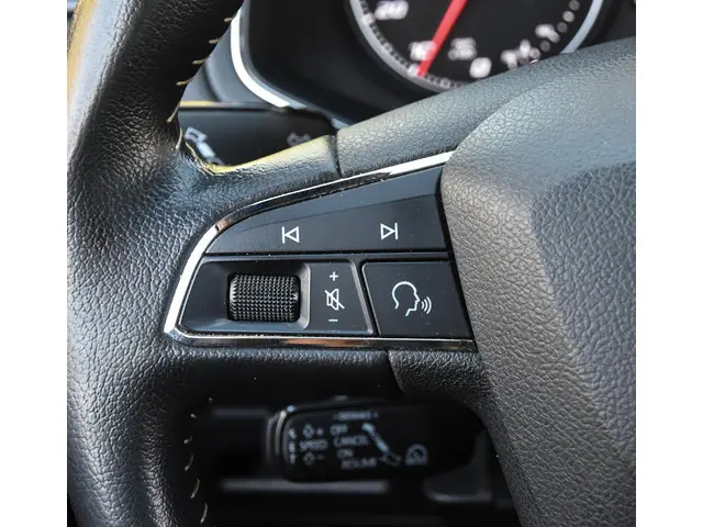 SEAT Arona 1.0 FR X Launch Edition 2018 Benzine 11