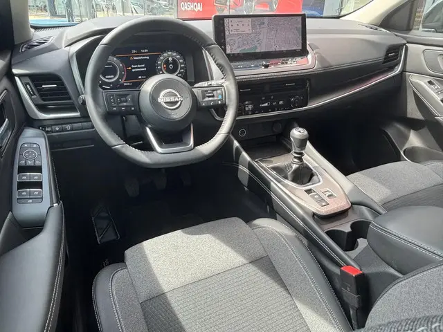 Nissan QASHQAI MHEV 140 MT N-Connecta 2025 Benzine 6