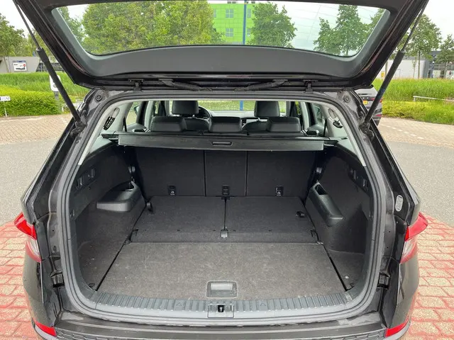 Škoda Kodiaq 1.5 TSI Business Edition 7p. 2021 Benzine 25